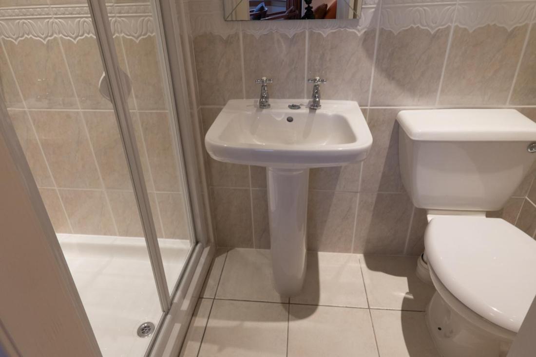 דונון The Cedars Guest House מראה חיצוני תמונה